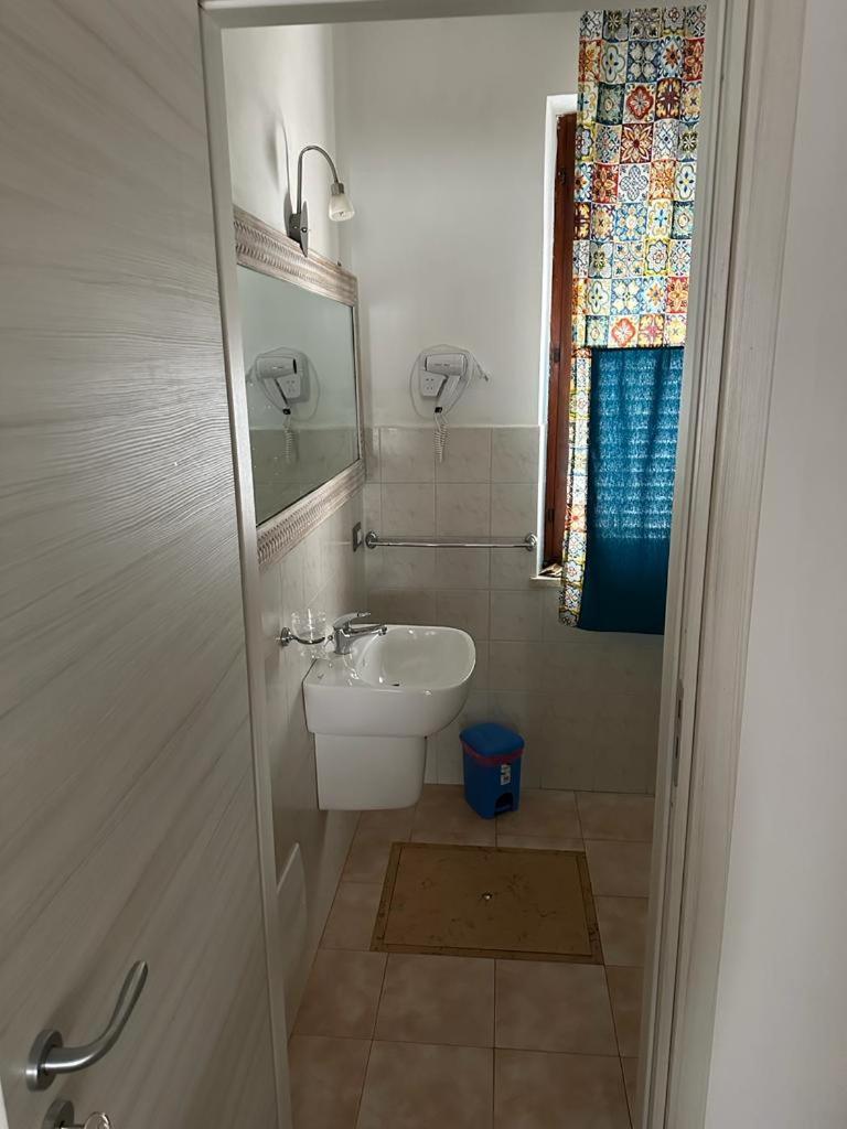 A Due Passi Dal Centro Apartment Favignana Luaran gambar