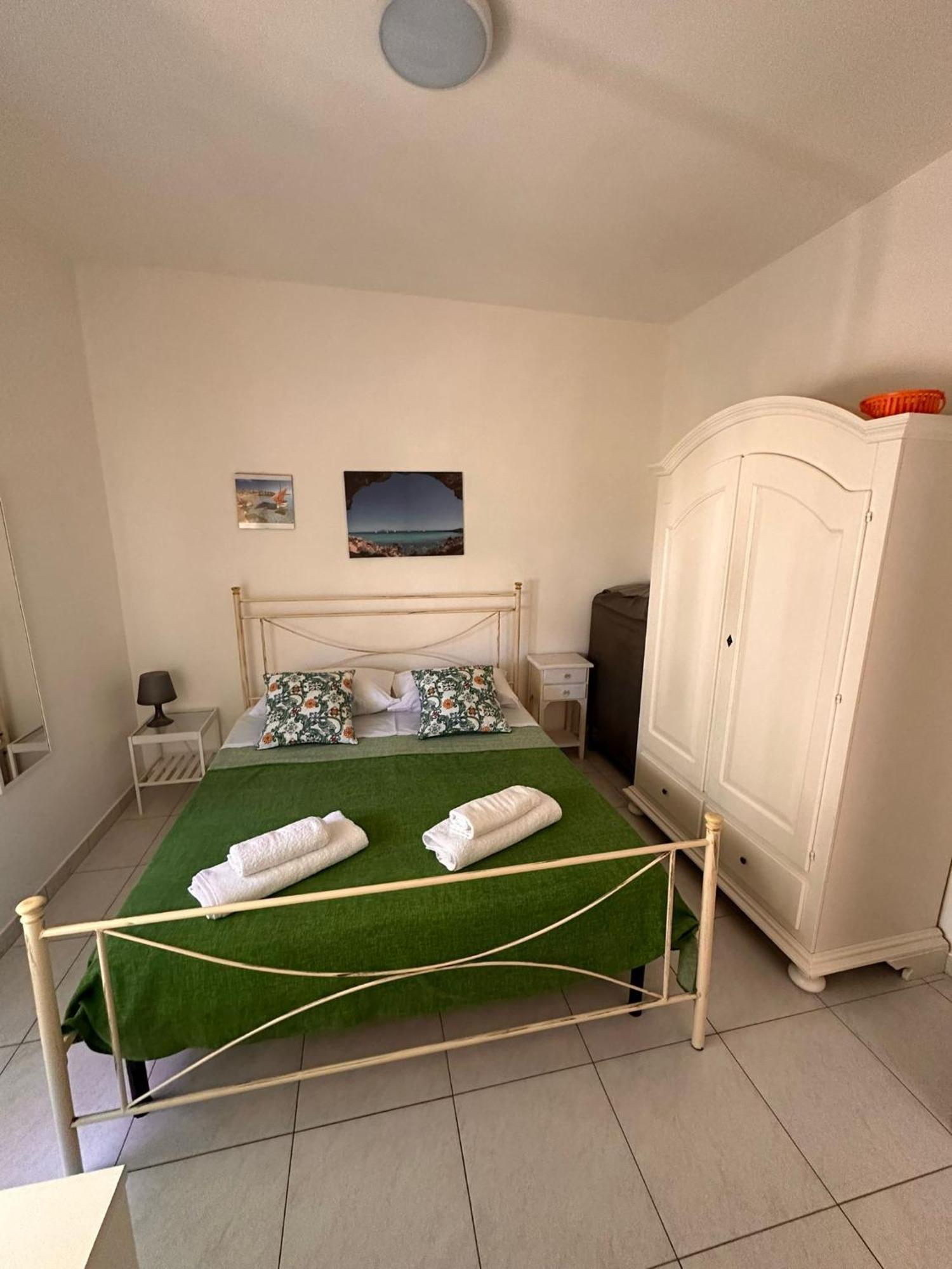 A Due Passi Dal Centro Apartment Favignana Luaran gambar