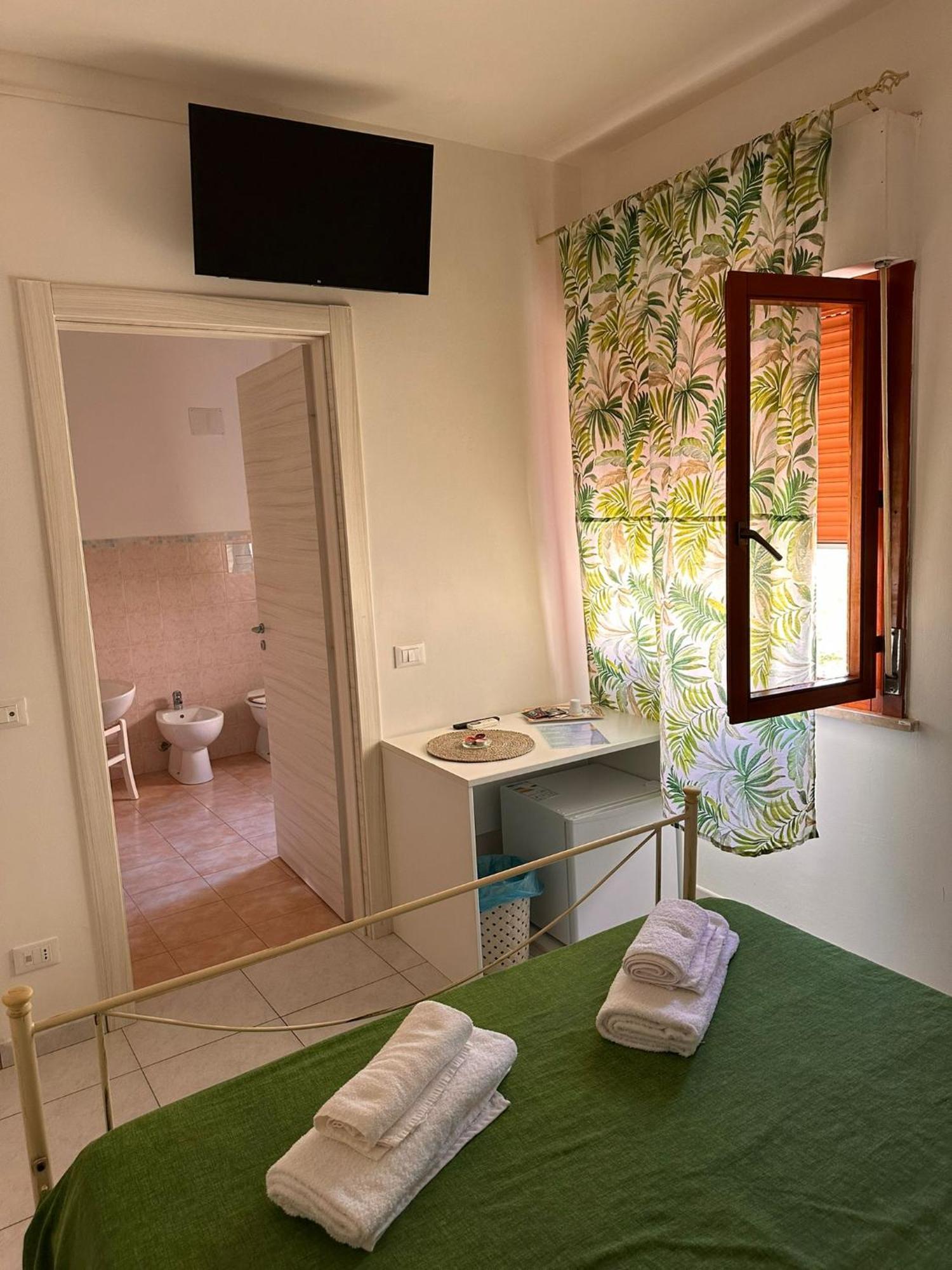 A Due Passi Dal Centro Apartment Favignana Luaran gambar